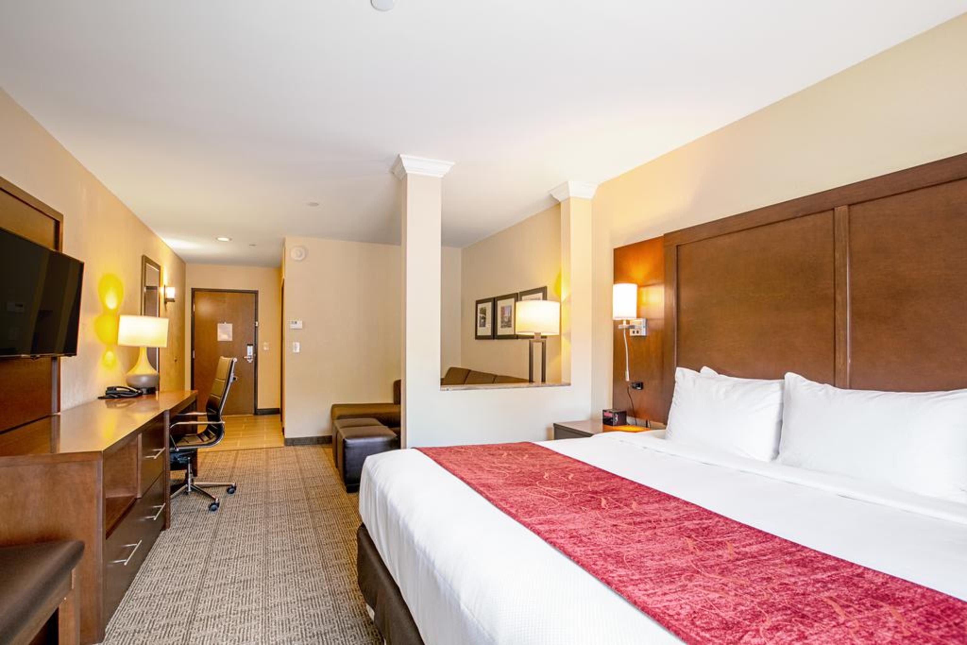 Comfort Suites Fishkill Near Interstate 84 Екстериор снимка