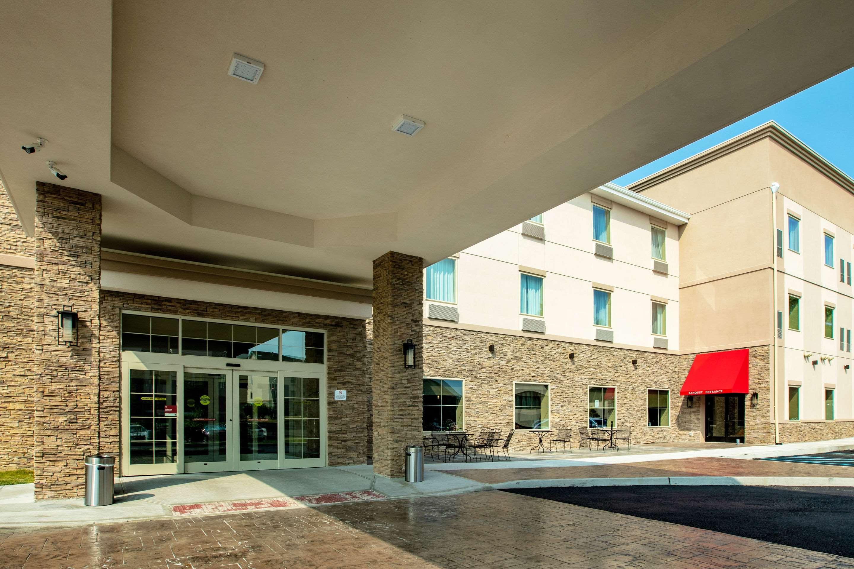 Comfort Suites Fishkill Near Interstate 84 Екстериор снимка